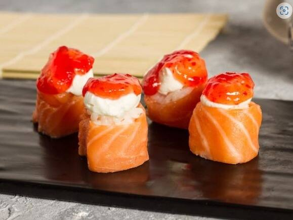 Joy Gunkan de Salmão com Geleia