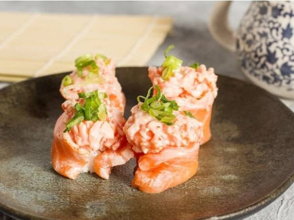 Joy Gunkan de Salmão Kimura