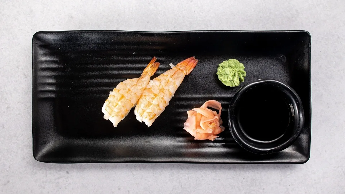 N6.Nigiri Ebi