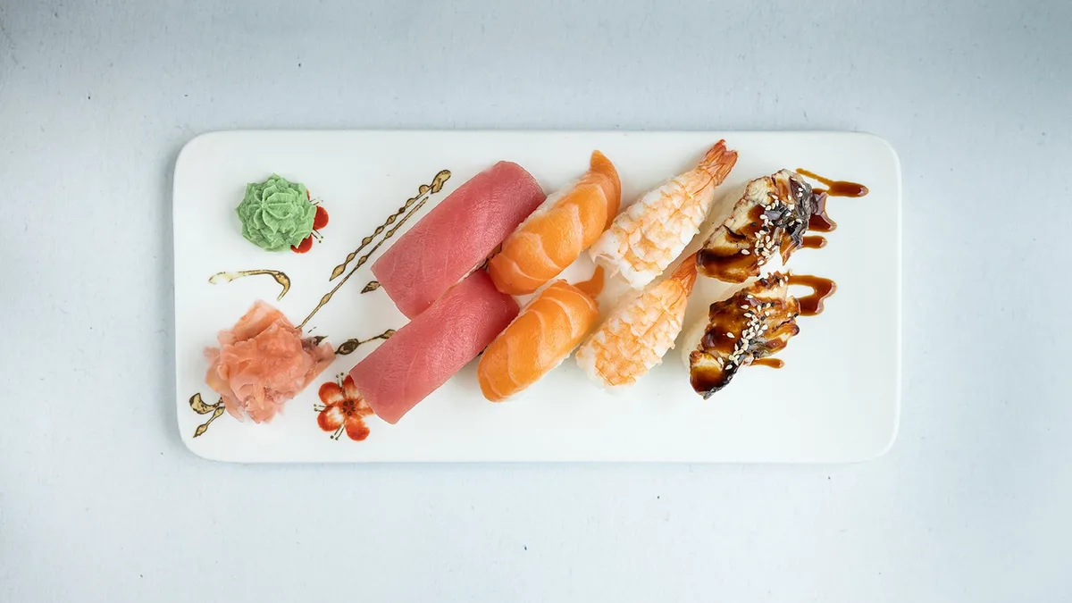 Sushi set 9