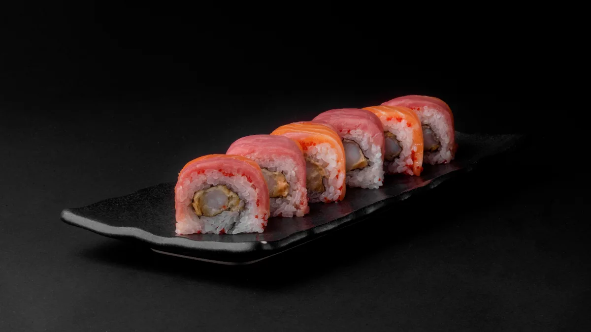 Salmon Tuna Roll