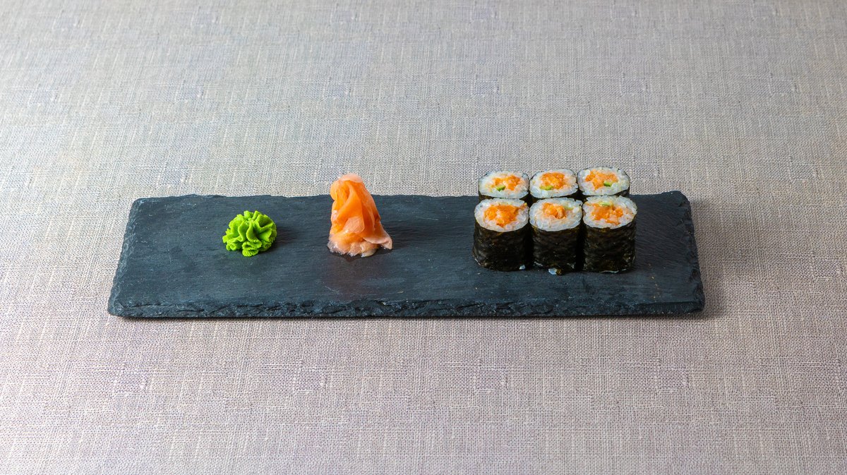 Spicy Sake Maki