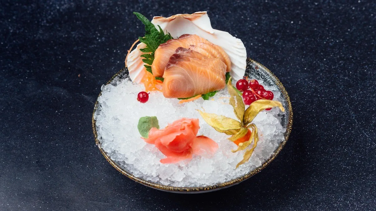 Hamachi sashimi