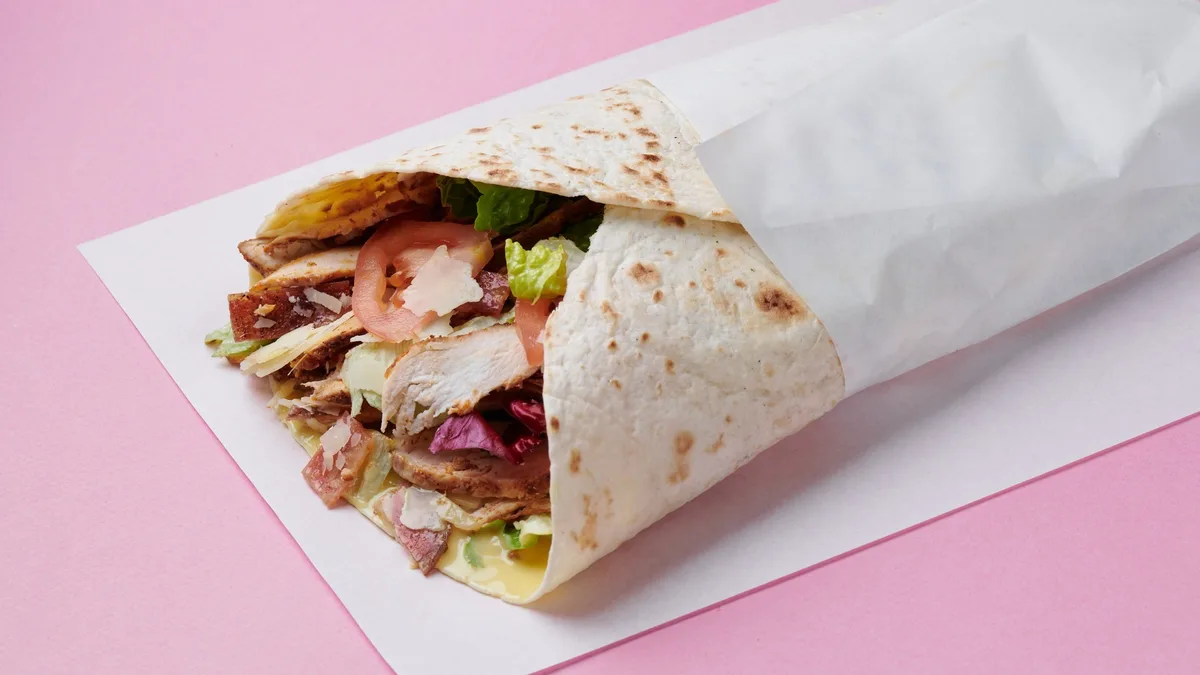 2 Wraps +2 Classic Salads