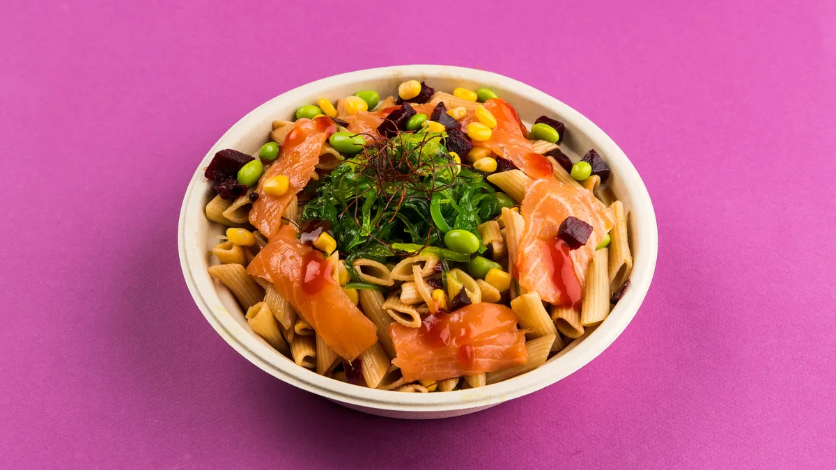 Salmon Pasta (psc)