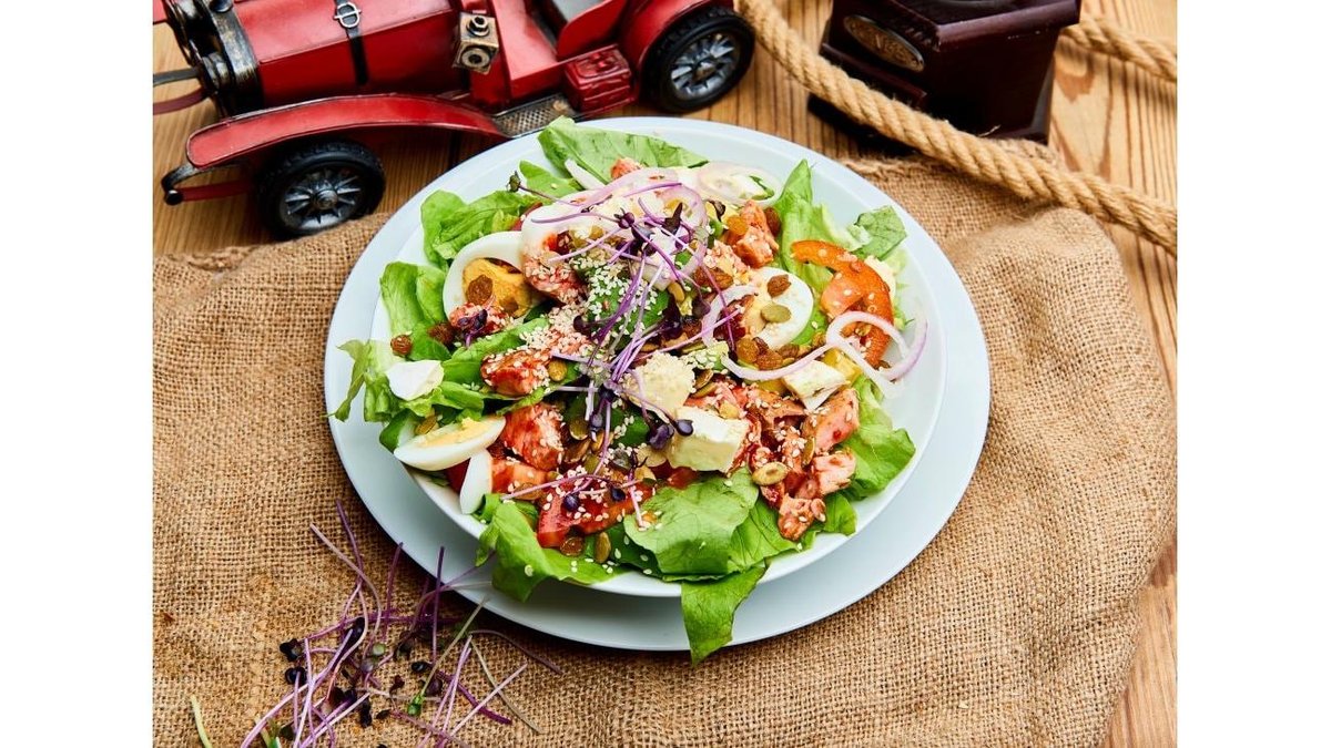 Nr.12 - COBB SALAD (349 cal)