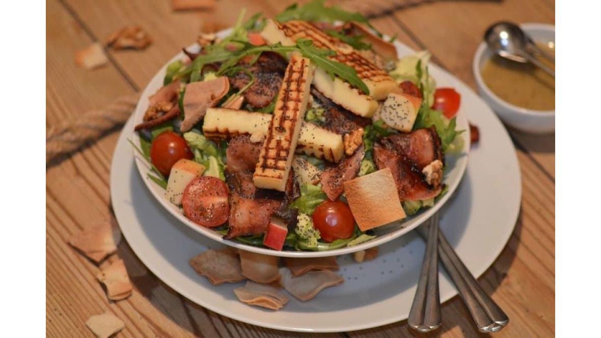 Nr. 21 Halloumi Salad