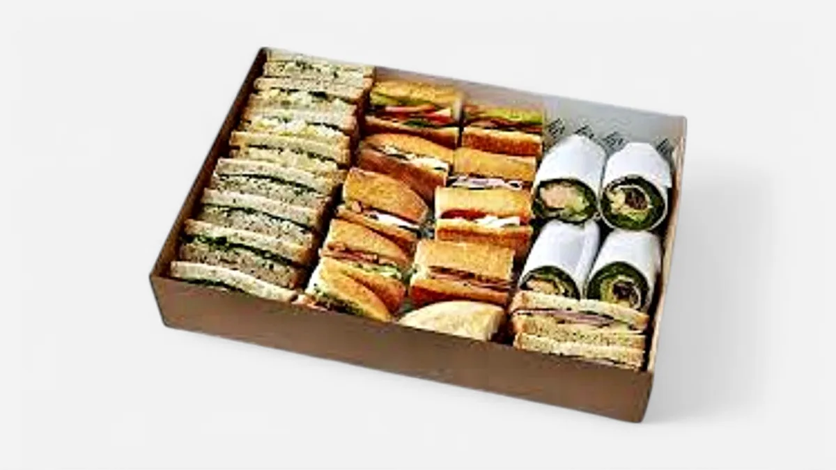 6 Mixed toast, 2 Tortilla, 2 Baquette Platter for 10 ( 24 Pieces)