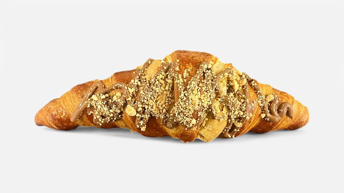 French Chocolate Hazelnut Croissant 110gr