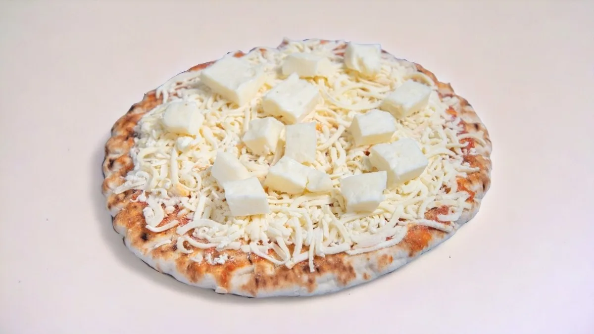 Pizza Haloumi 550gr 26cm