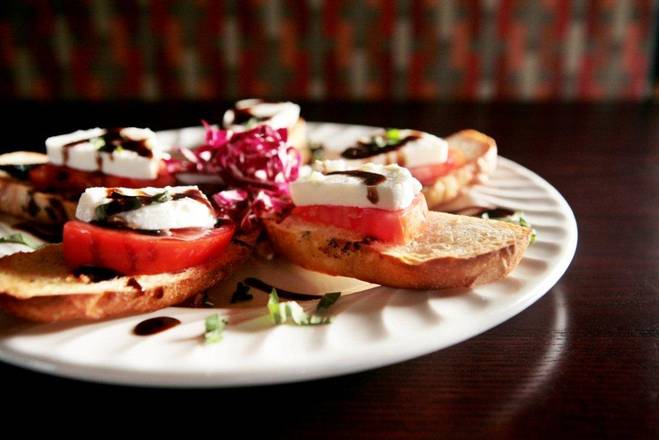 Bruschetta Caprese