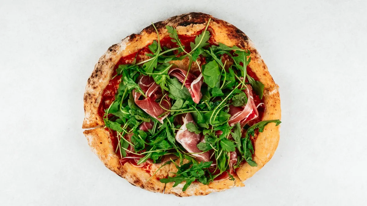 Pizza pršut