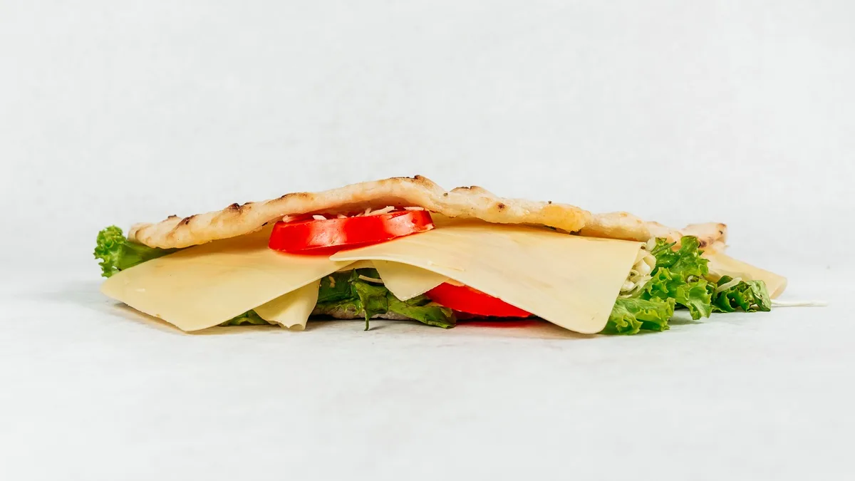 Pizza sendvič vegan sir