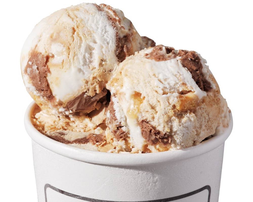 Peanut Butter Brittle Caramel Fudge (v)