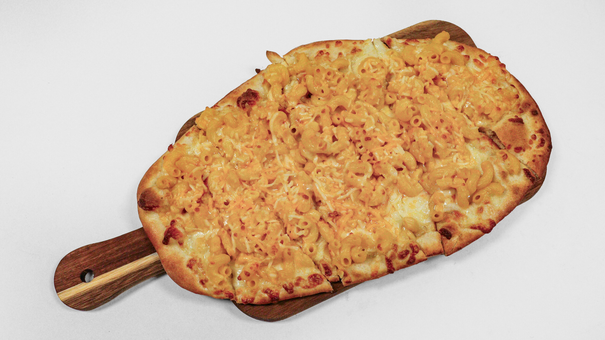 Mac and Cheese Flatbread