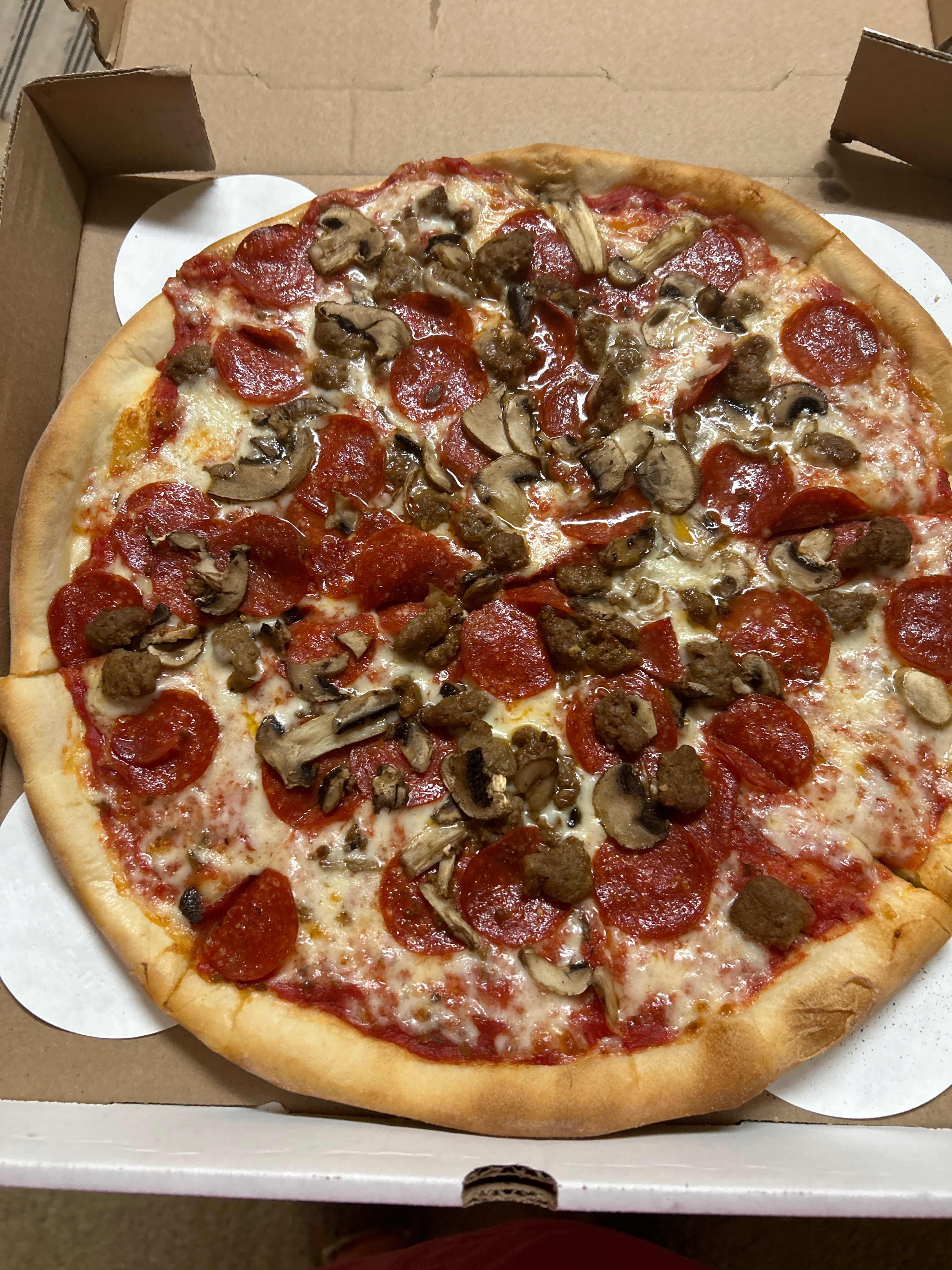 New York Style Cheese Pizza - Medium 14"