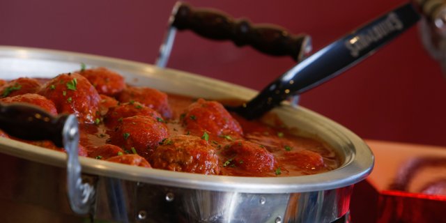 25 Meatballs