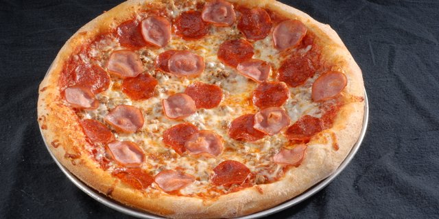 Carnivore Pizza