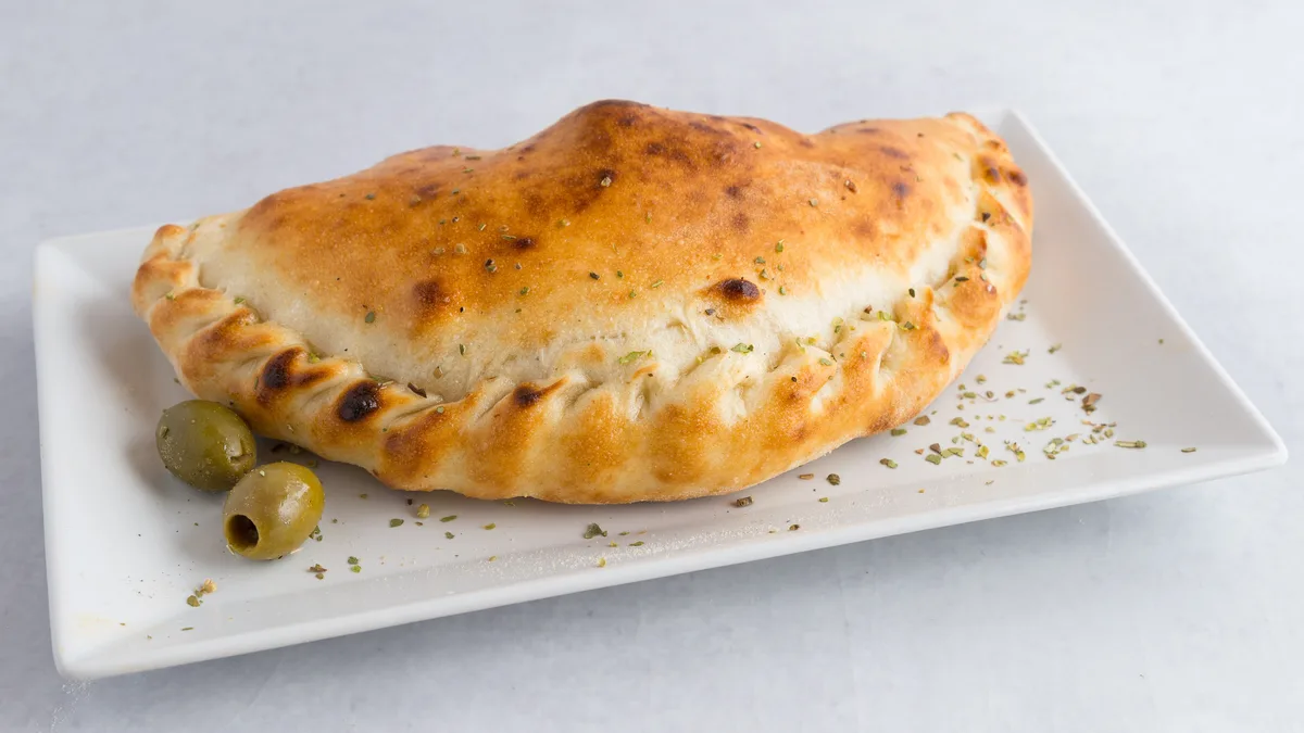 Calzone pizza