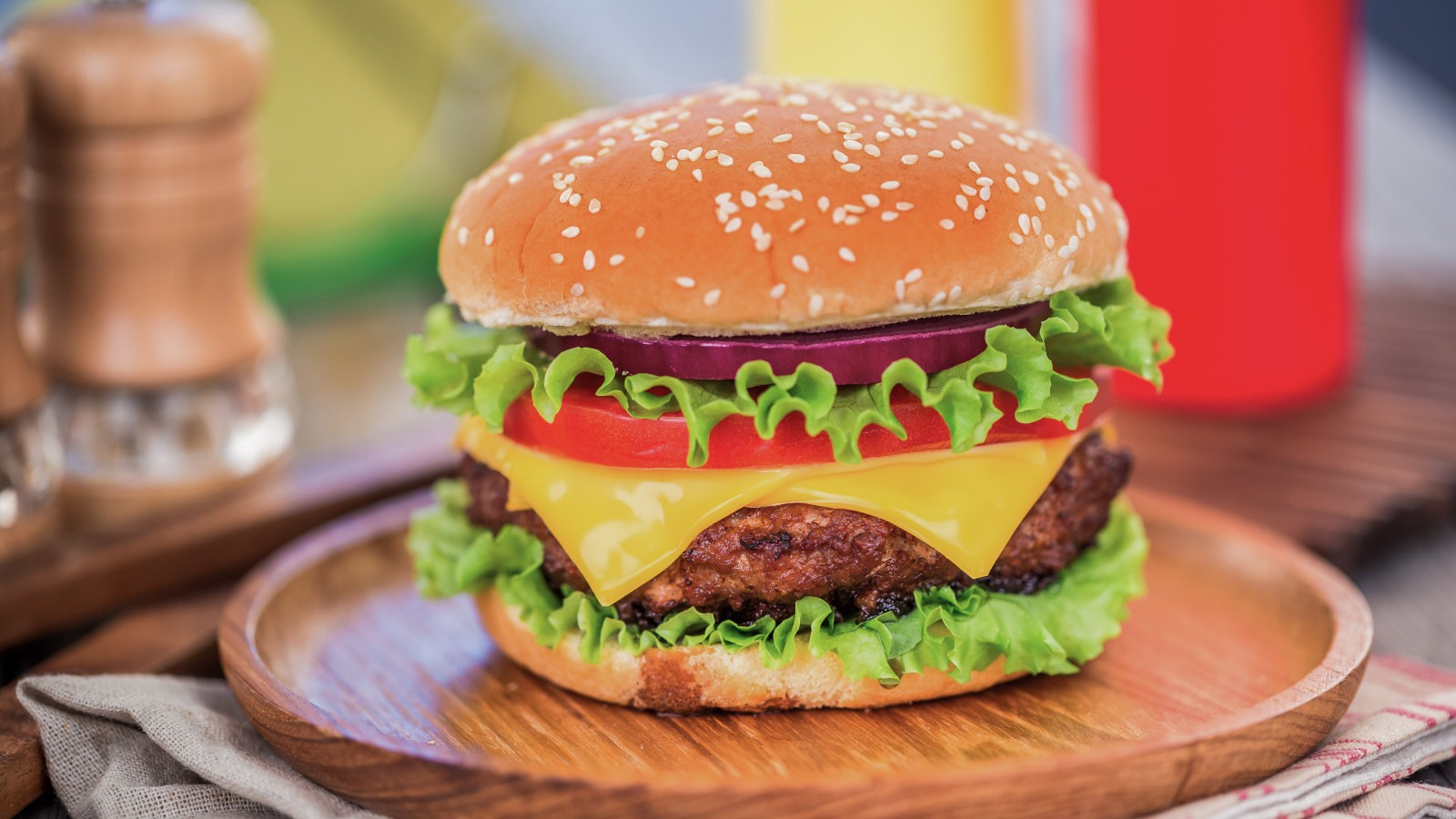 Classic Cheeseburger
