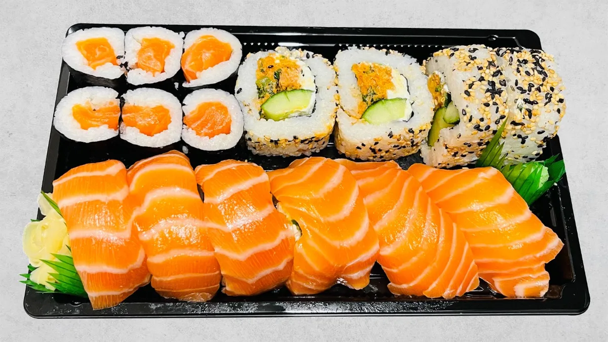 132 Deluxe Bento
