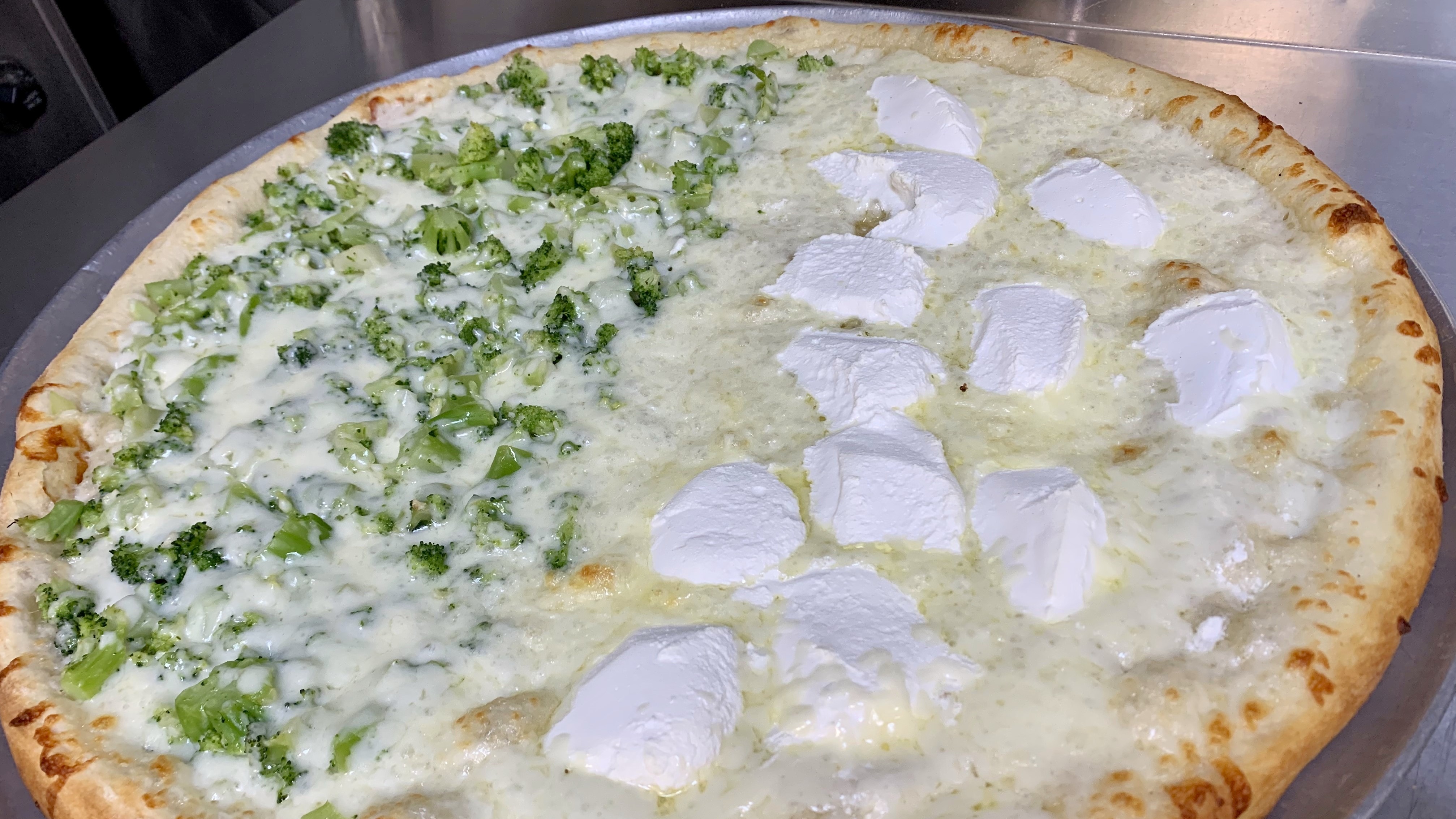 Broccoli Pizza