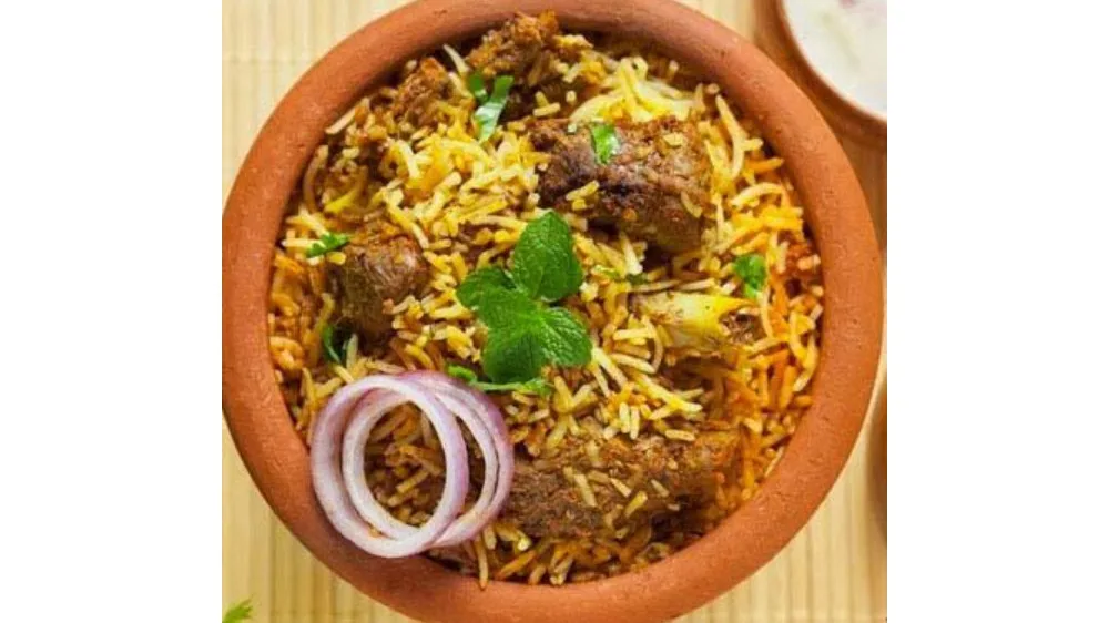 Mutton Biryani with Raita ( mixed mutton )