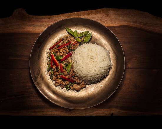 Pad Kra Praow (Basil and Chili)