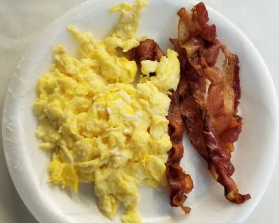 Two Eggs , Bacon and Cuban toasted bread w/butter
