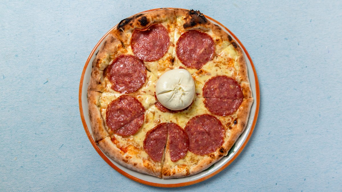 Pizza with Milanese Salami