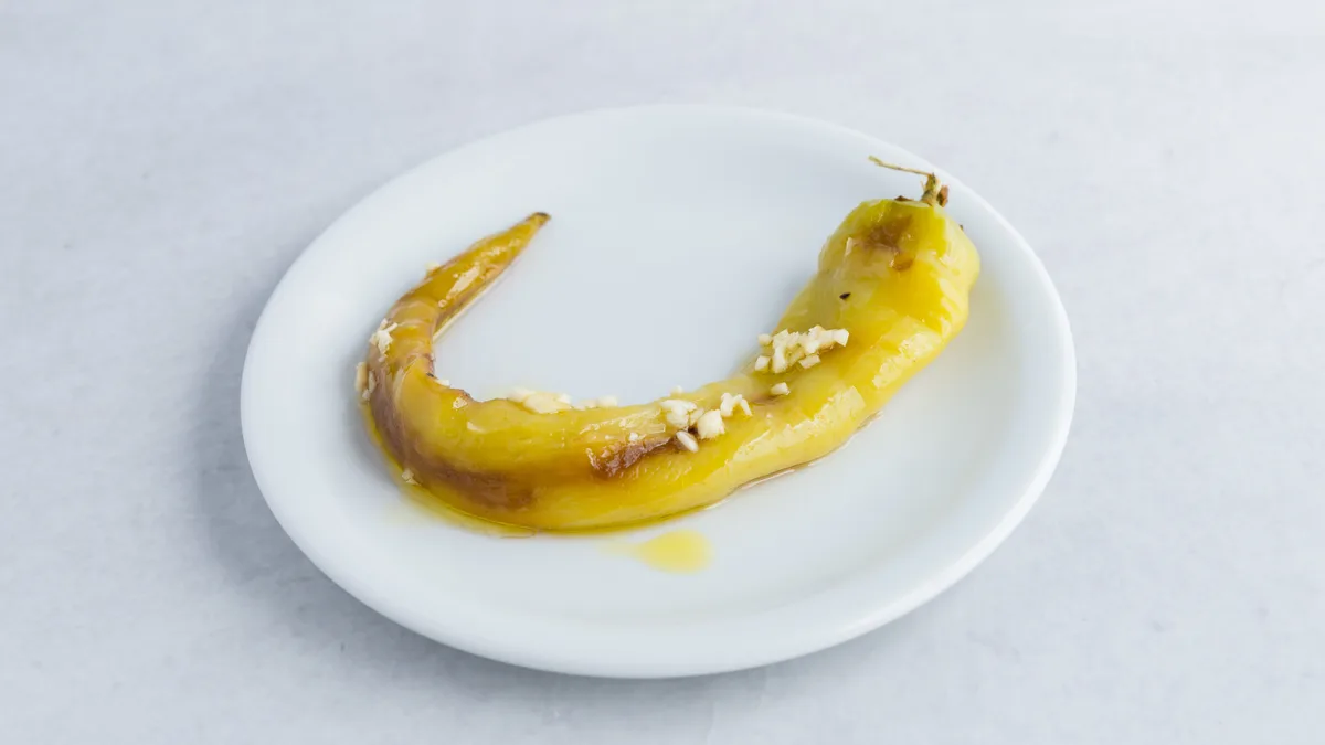 Ljuta paprika pečena 1 komad