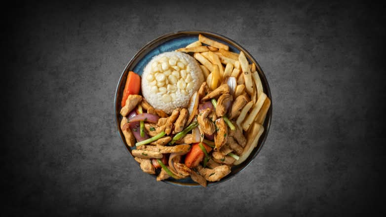Pollo Saltado