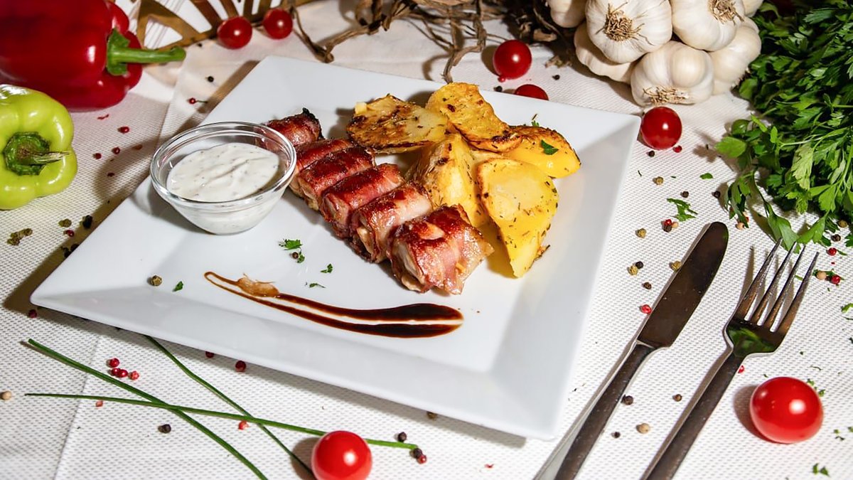 Frigarui de Pui cu Bacon 320 Gr.