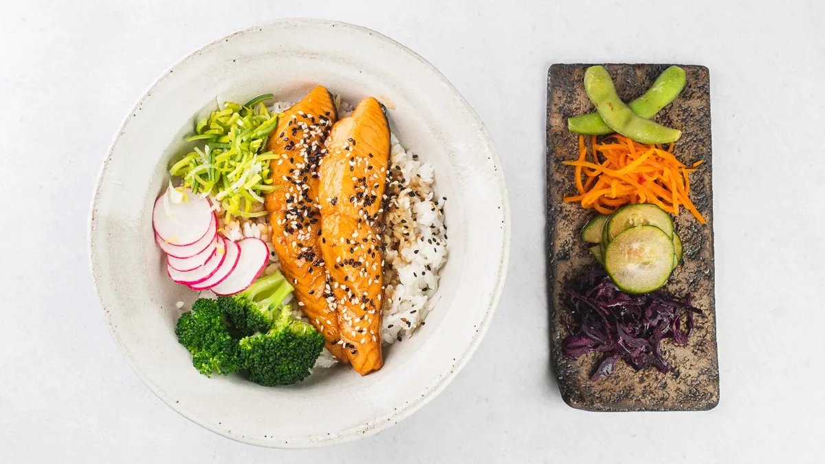 Lososov teriyaki don