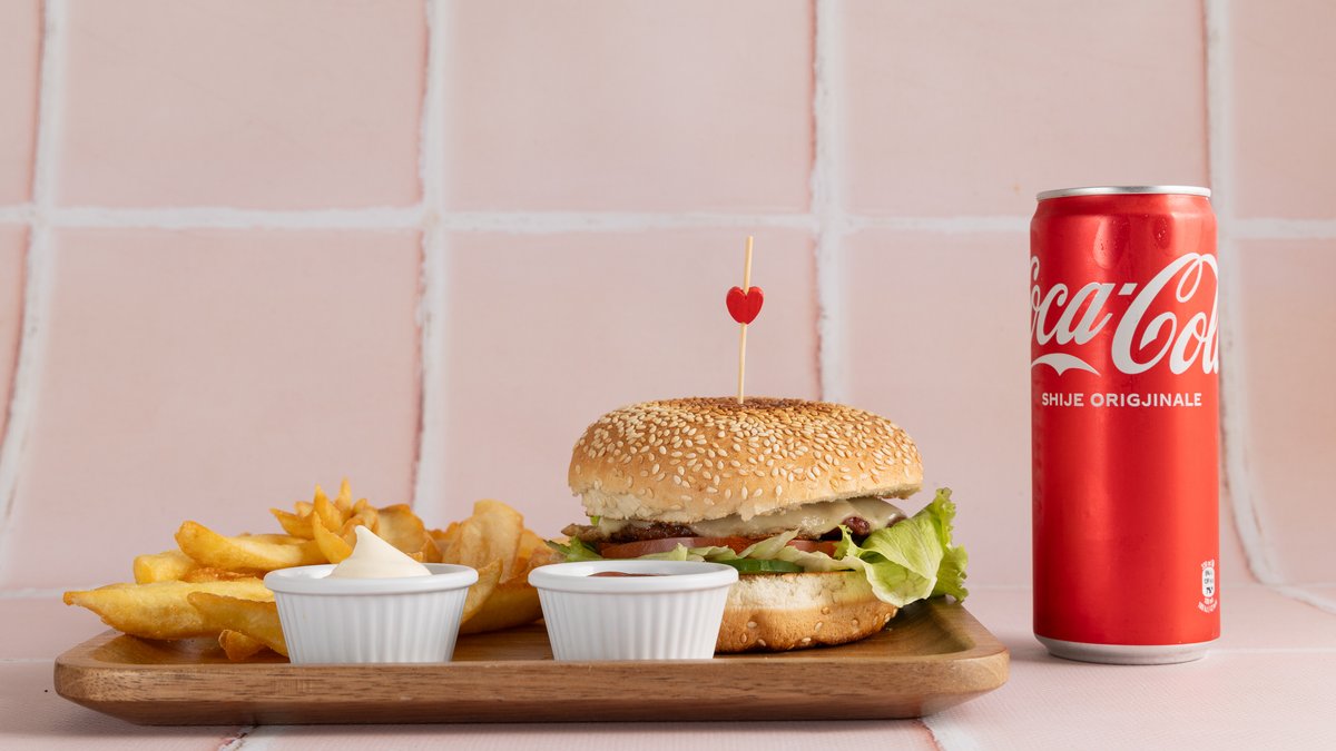 Burger Vici + Patate + Freskuese