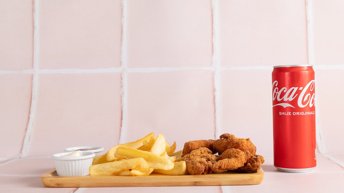 Chicken Straps + Patate + Freskuese