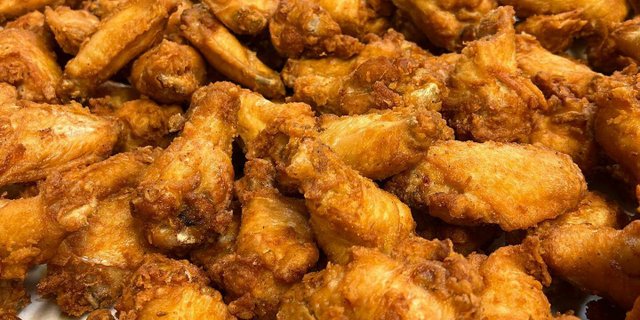 12 Jumbo Wings