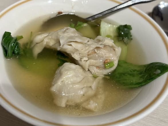 Medium Wonton Chicken Soup