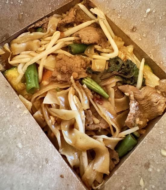 Pad Khee Mao ( Drunken Noodles )
