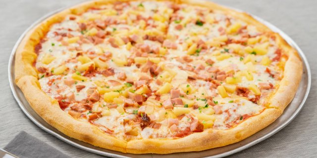 3 Whole Hawaiian Pizzas