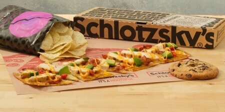 California Chicken and Avocado Flatbread Lunch Box