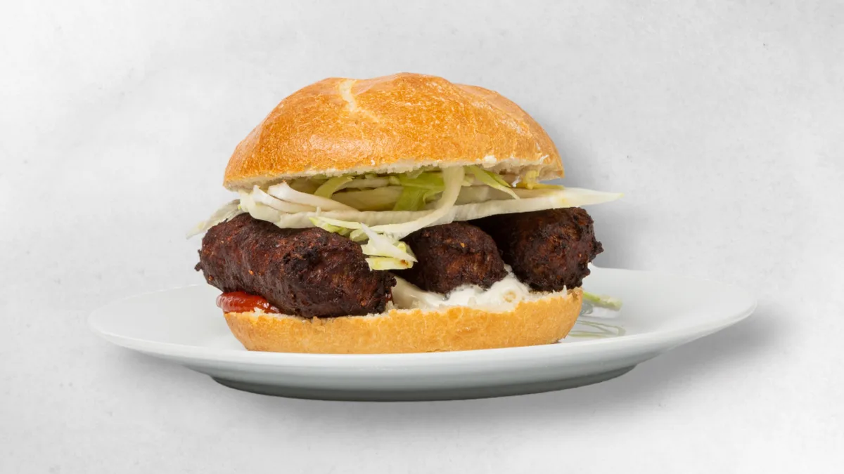 Cevapcici-Semmel