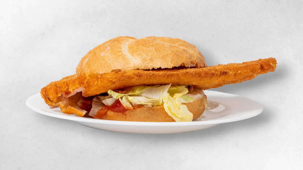 Sur Schweinechnitzel Semmel