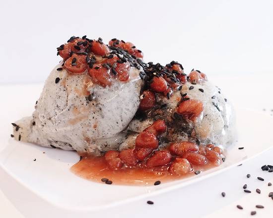 Black Sesame in Red Bean and Mochi