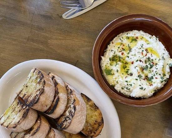 Ricotta Crostini