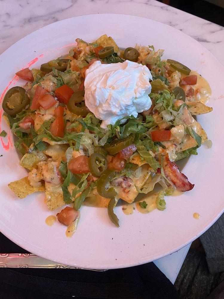 Seafood. Nachos