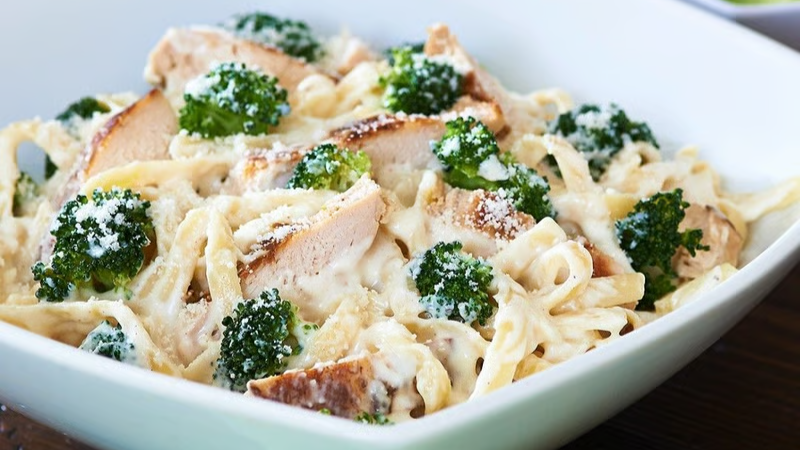 Chicken Broccoli Alfredo Fettuccine
