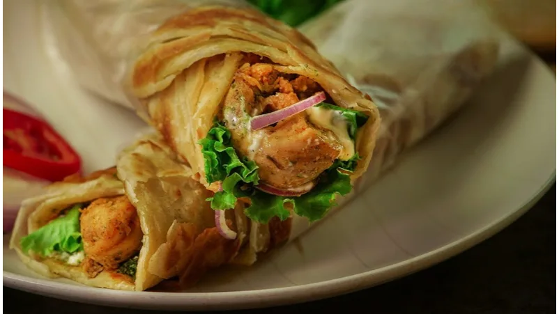 Chicken Zingar Pratha Roll