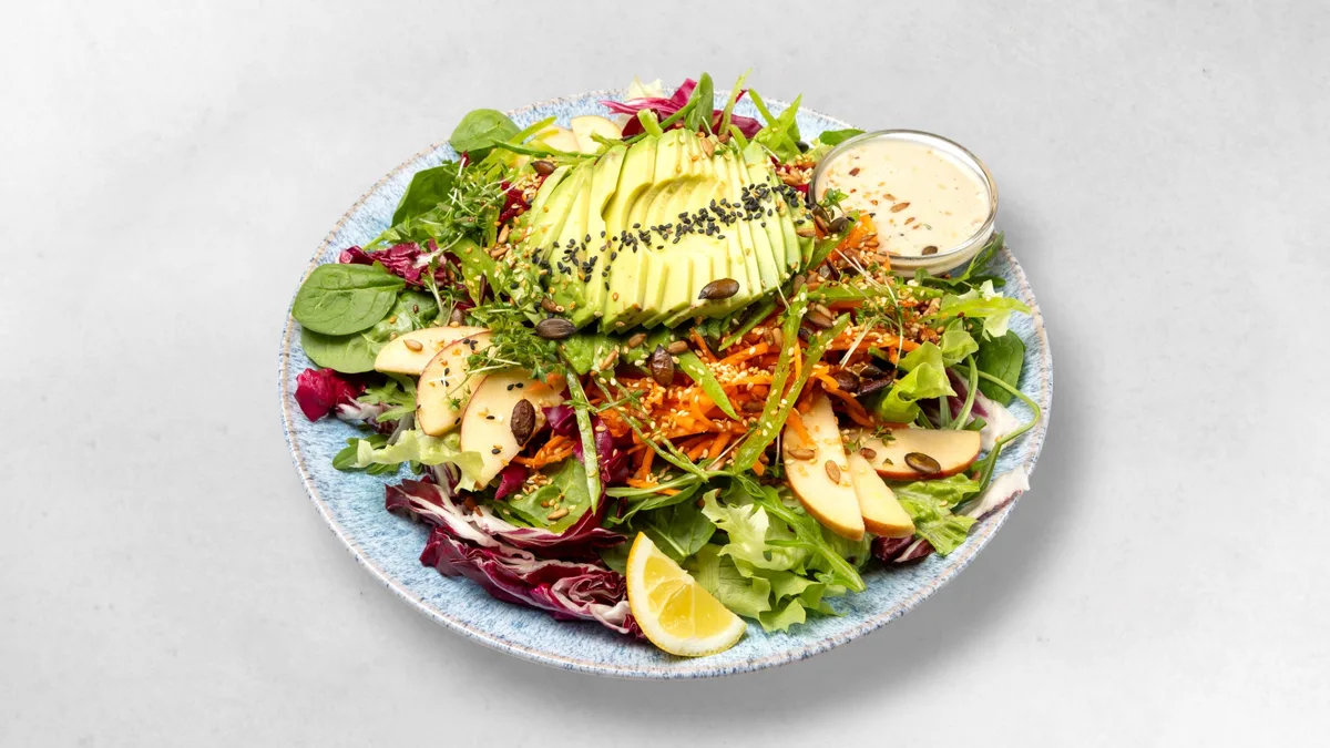 Secret Garden Salat mit Avocado
