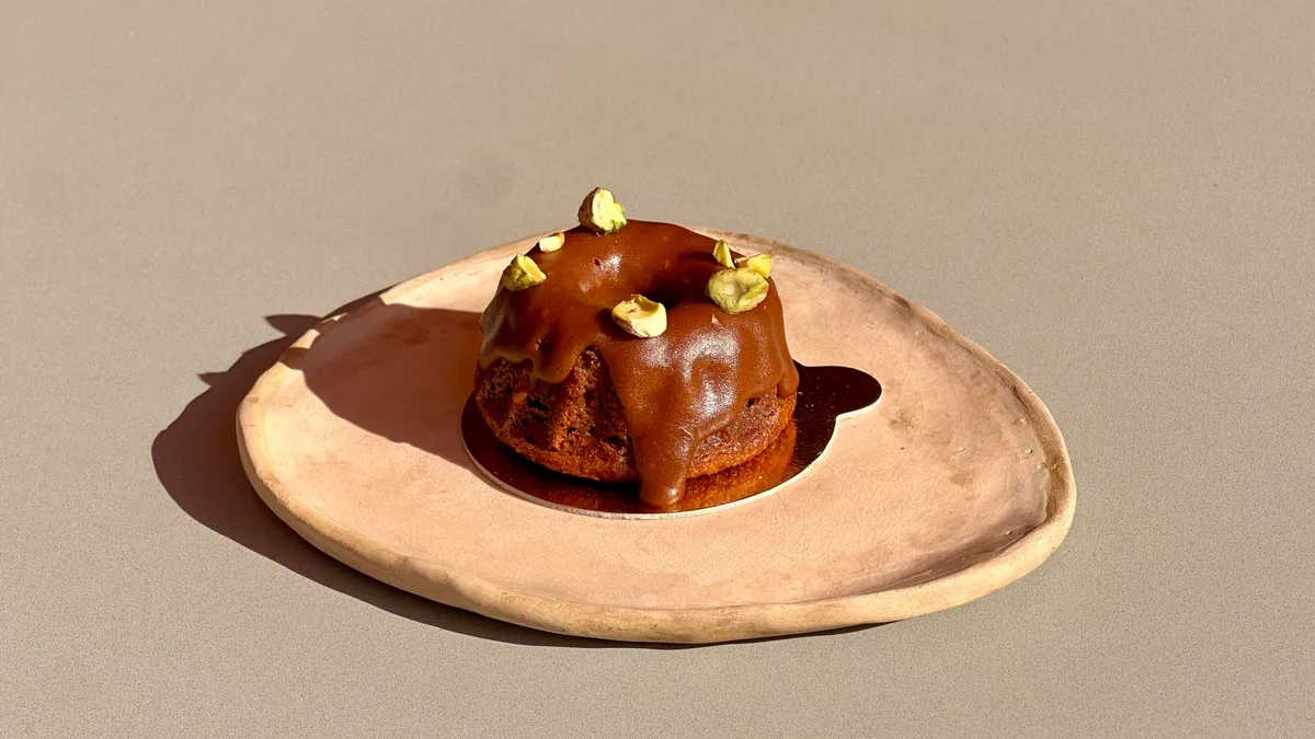 LEMON GLAZED CAKE